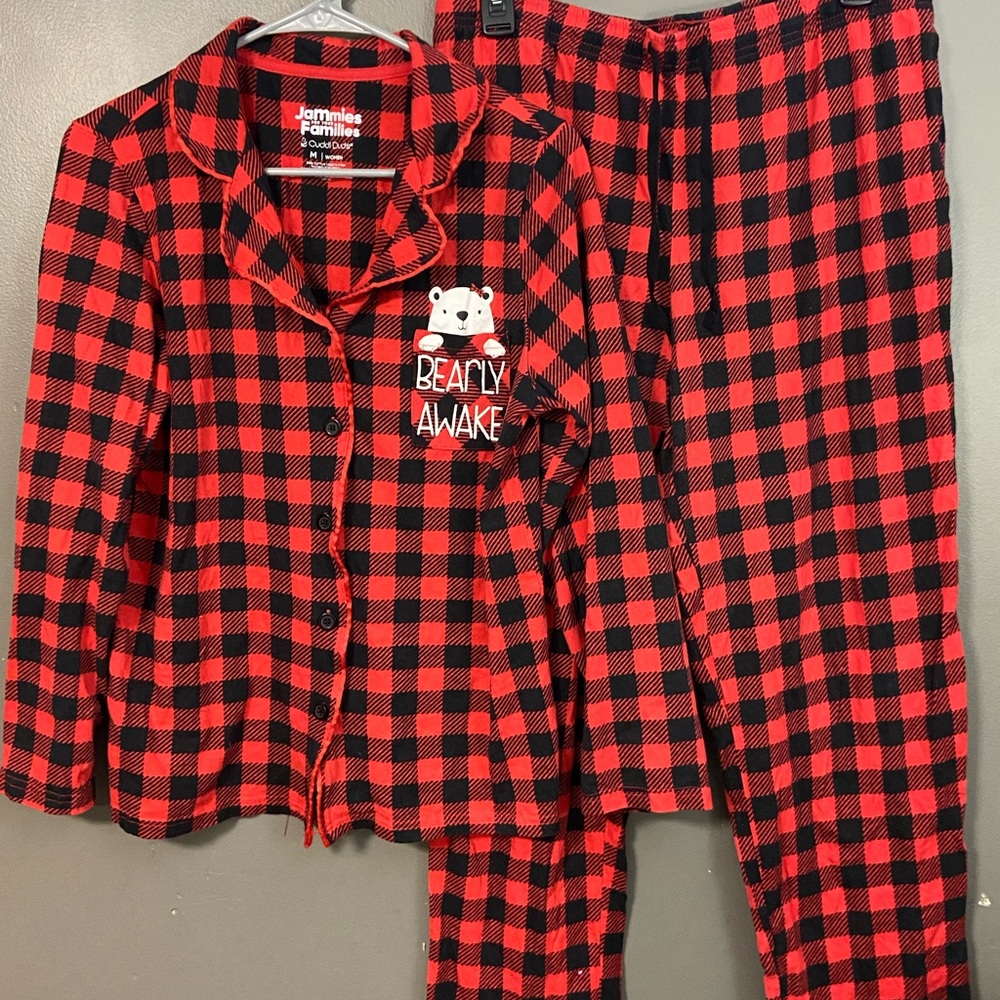 red and black plaid woman’s pajama set